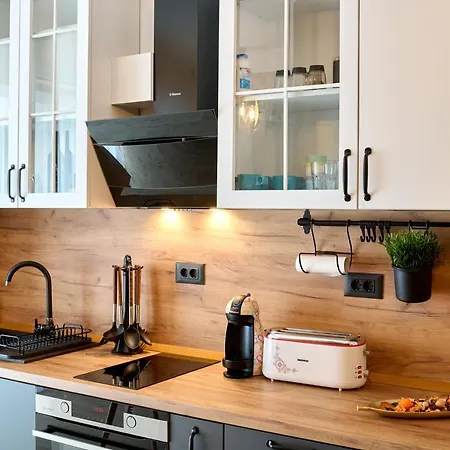 La By Infinity & Aparthotel Navodari