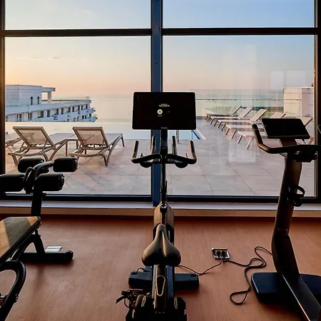 La By Infinity & 4* Navodari