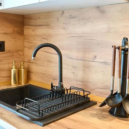 La By Infinity & Hotel de apartamente